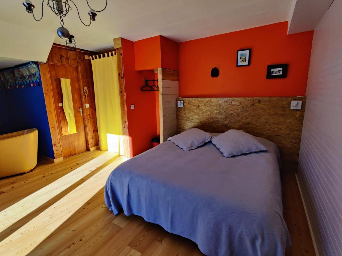 Chalet Ailleurs Appartement A Molines En Queyras Eksteriør billede