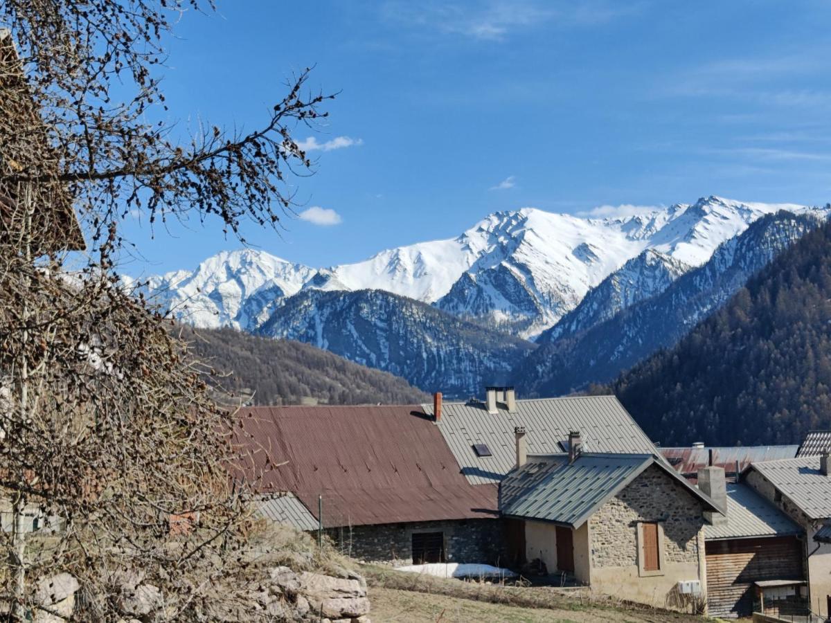 Chalet Ailleurs Appartement A Molines En Queyras Eksteriør billede