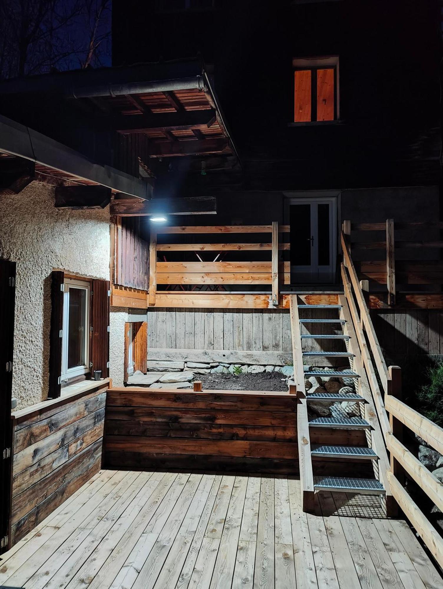 Chalet Ailleurs Appartement A Molines En Queyras Eksteriør billede