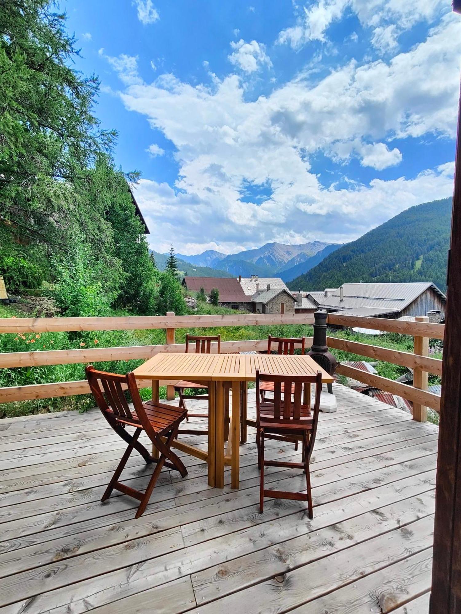Chalet Ailleurs Appartement A Molines En Queyras Eksteriør billede